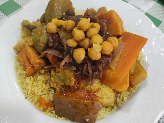 Cuscus with Chicken and Vegetables in Restaurante Asador La Flauta Mágica